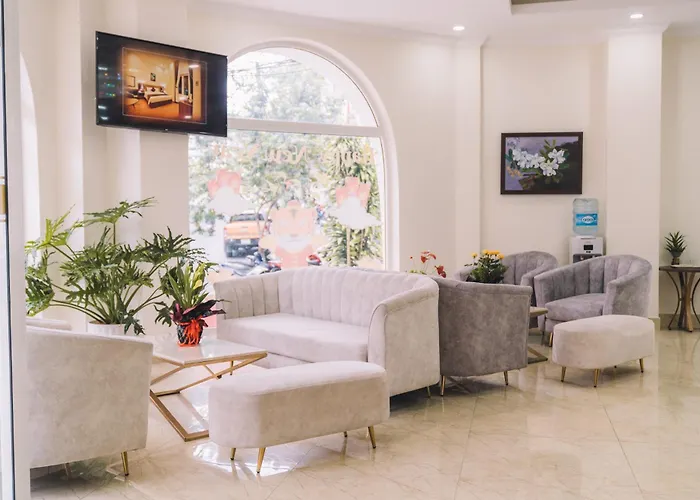 Dalat Paradise Hotel