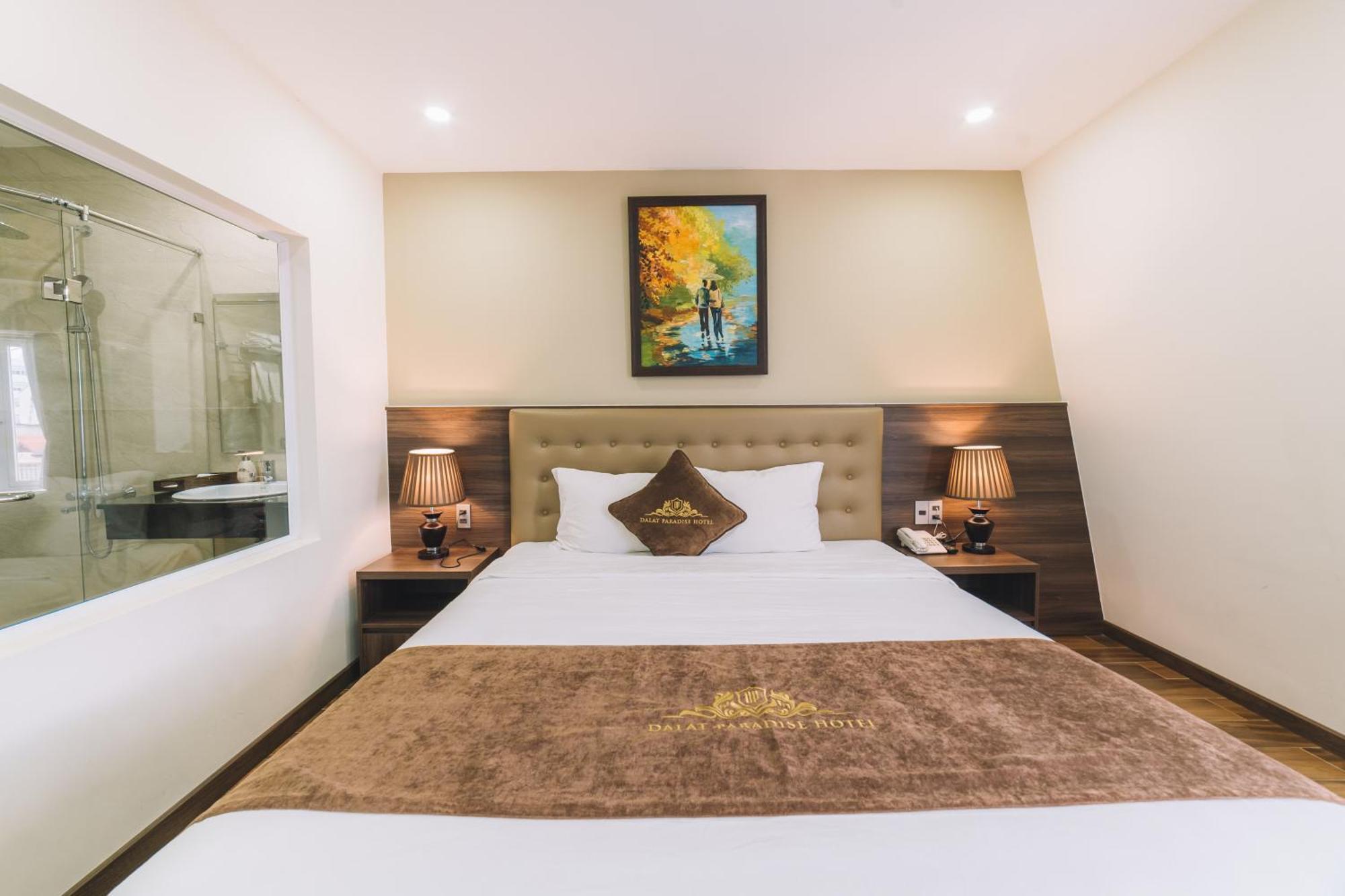Paradise Hotel